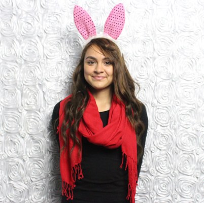 photo-booth-attendant-mariah